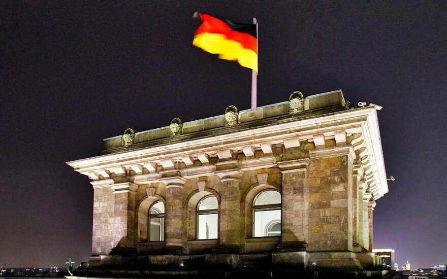 German flag on the Bundestag roof