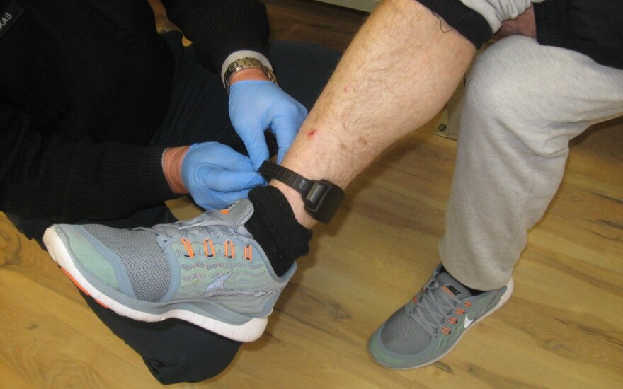 Neįprasta gelbėtojų operacija Kėdainiuose – vyrui nuo kojos nupjauta apykoja