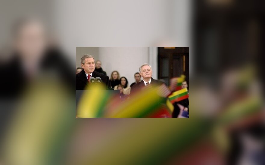 G.W.Bushas: Lietuvos priešas taps JAV priešu <font color="#6699CC"><strong>(atnaujinta)</strong></font>