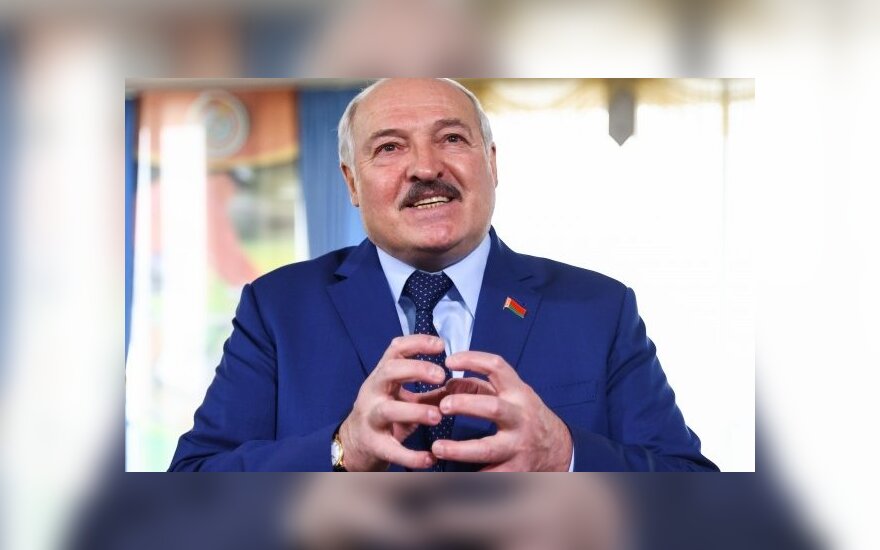 Putino pakaliko Lukašenkos valdomos Baltarusijos valstybinės institucijos sulaukė programišių atakų.