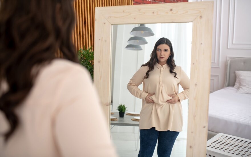 Numetusi svorio 33-ejų metų Veronika susidūrė su kita problema: veidrodyje atrodė sau lyg ištirpusi žvakė
