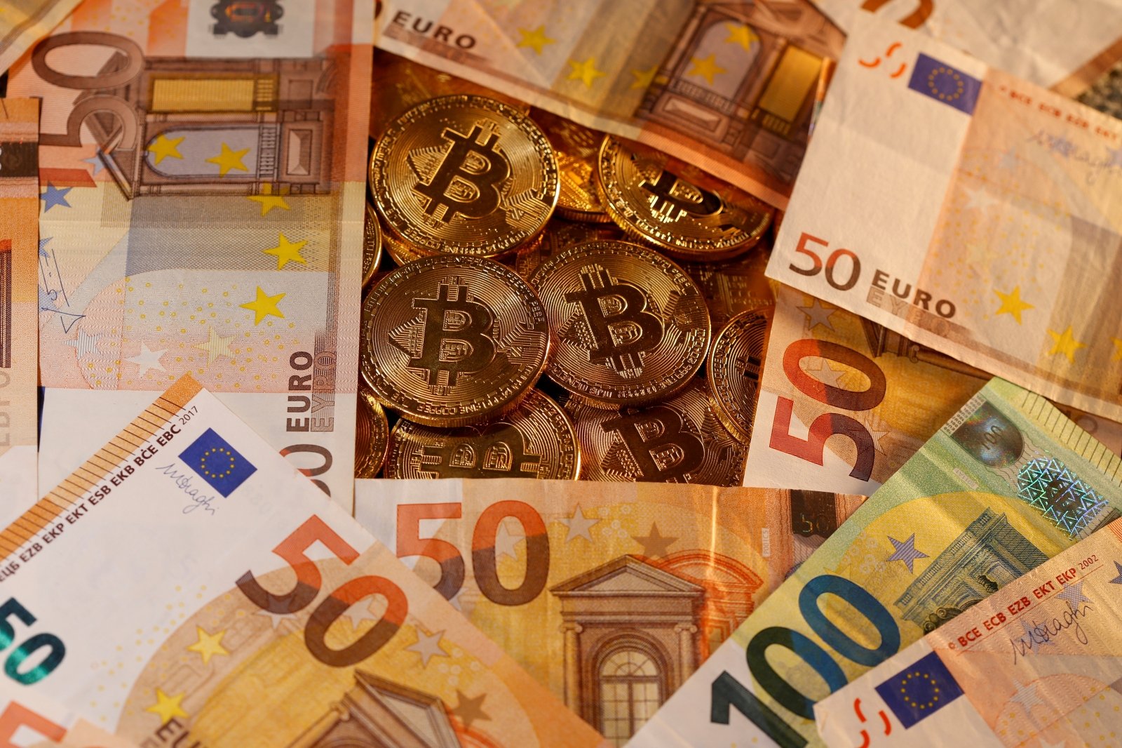 bitkoinus investuoja 50 euro į