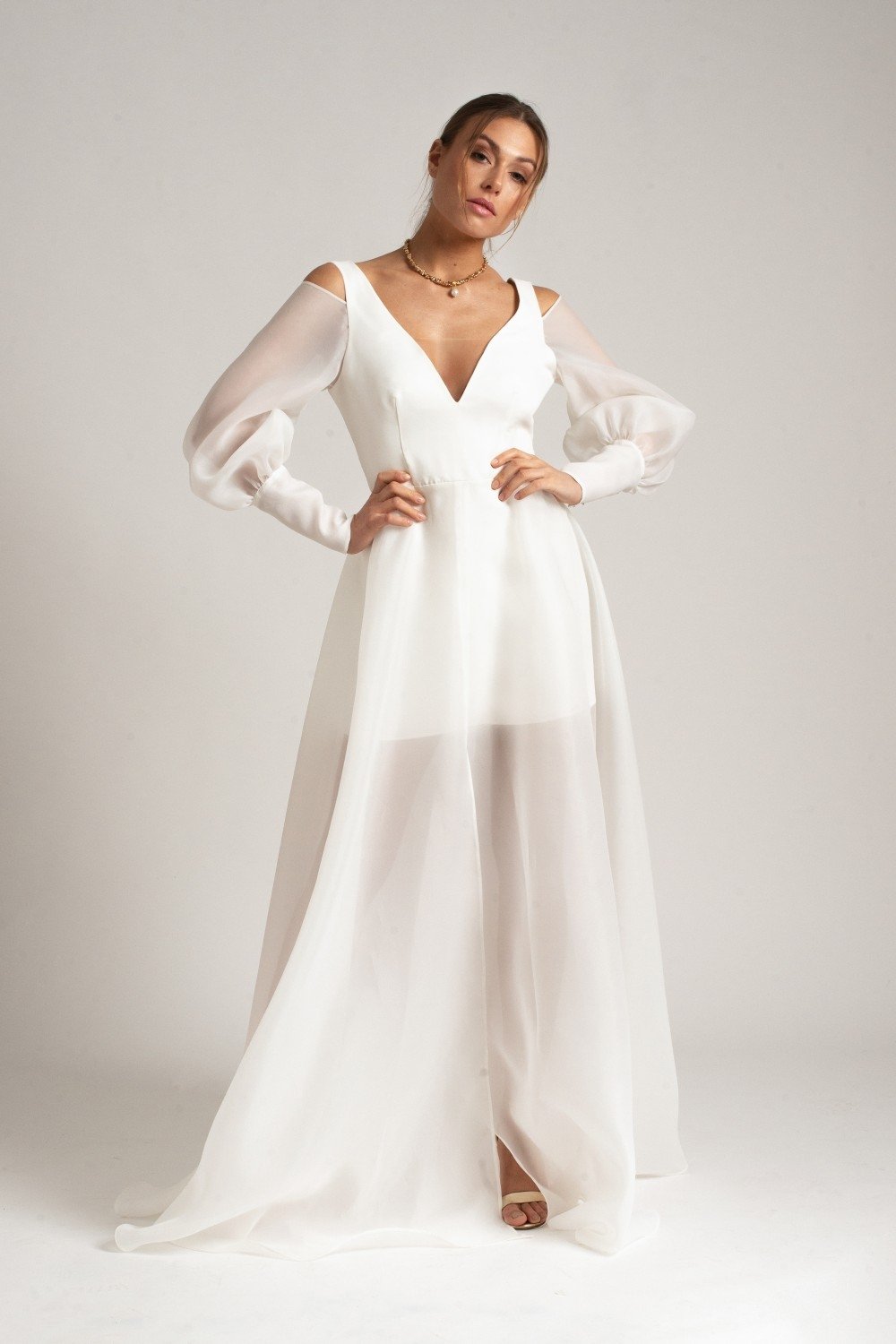 Momentum Connection Profession Dizainerės Agnės Deveikytės vestuvinių suknelių kolekcijoje – elegancija ir  moteriškas trapumas - DELFI Stilius