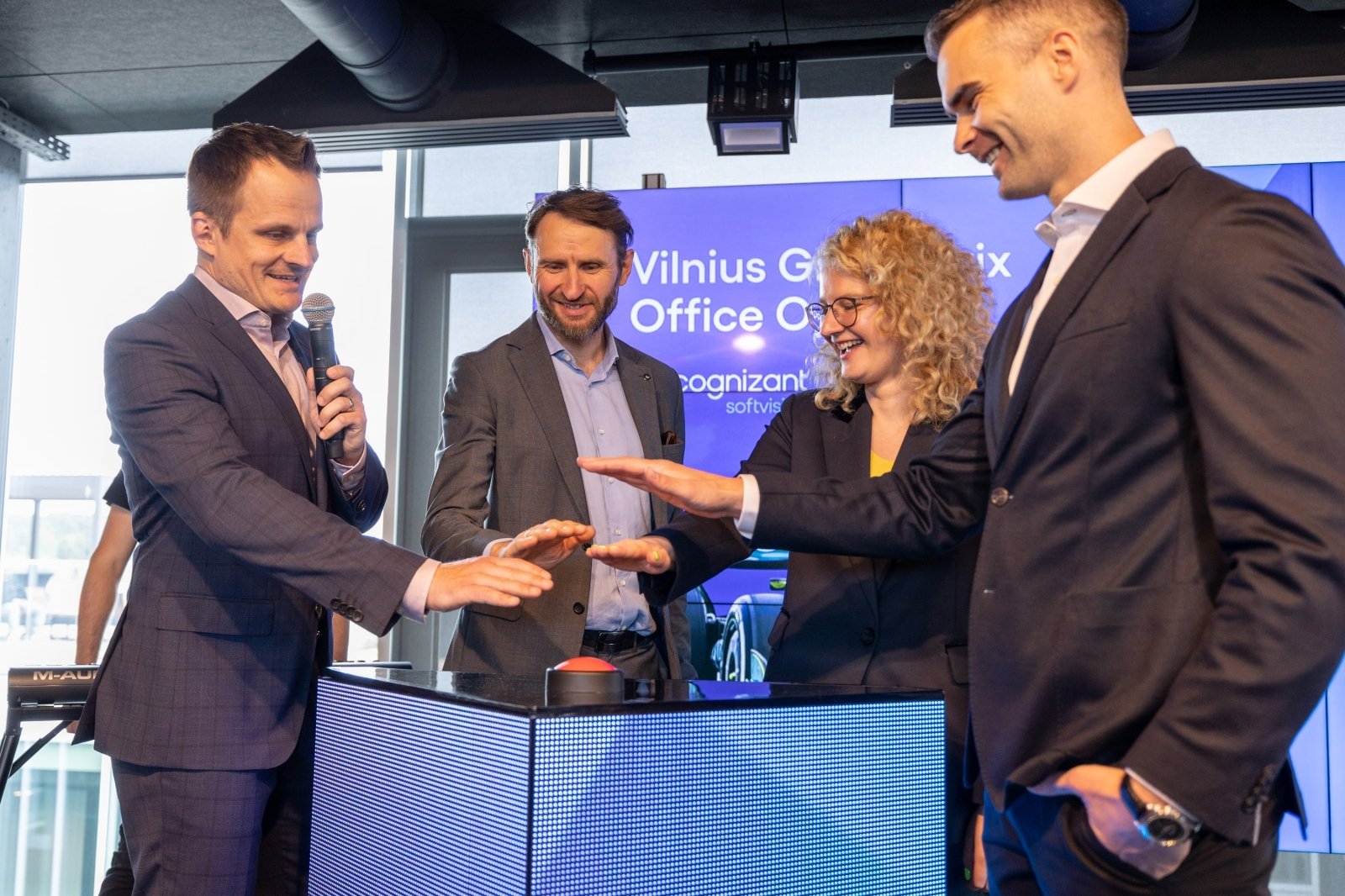 IT-selskapet «Devbridge» har åpnet et nytt kontor i Vilnius – det vil ansette enda flere ansatte i hovedstaden