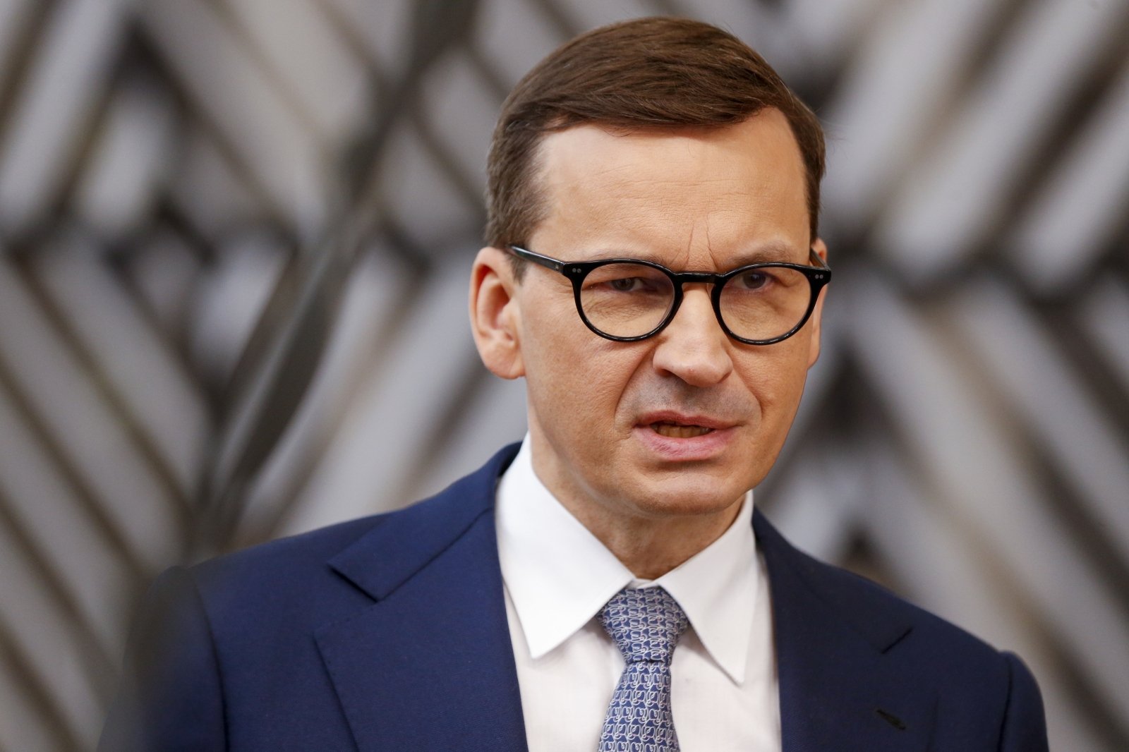Premier: Polska zniesie wiele ograniczeń koronawirus od marca