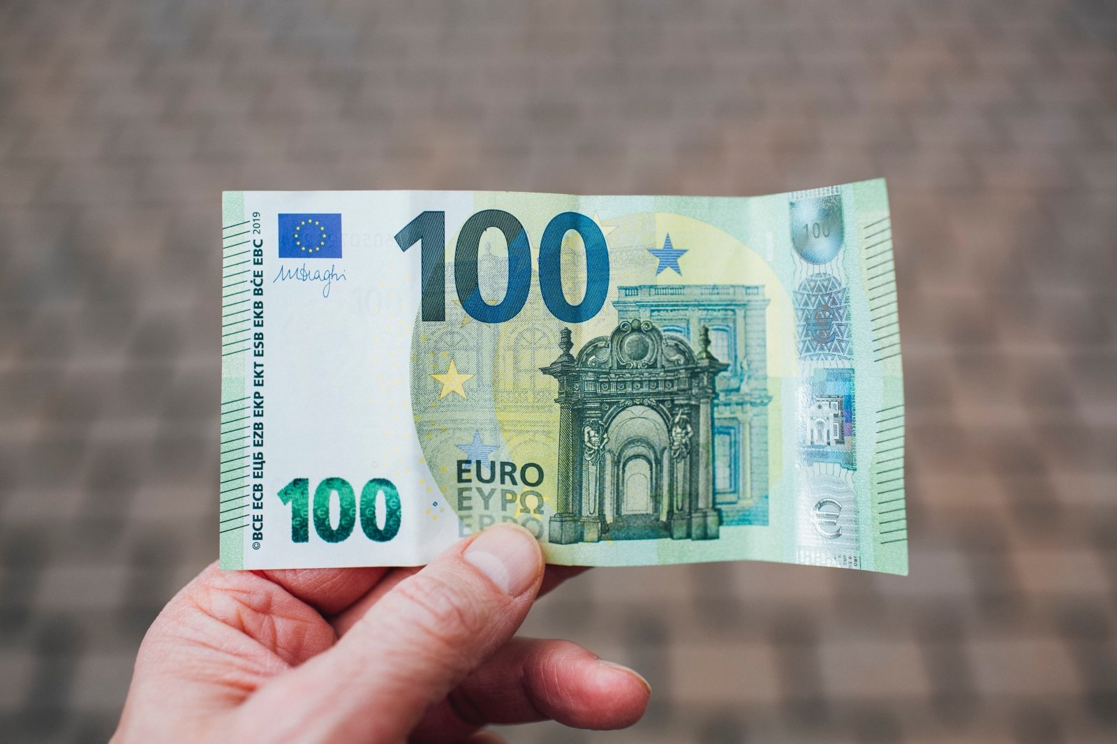 investuoti euro banknotus