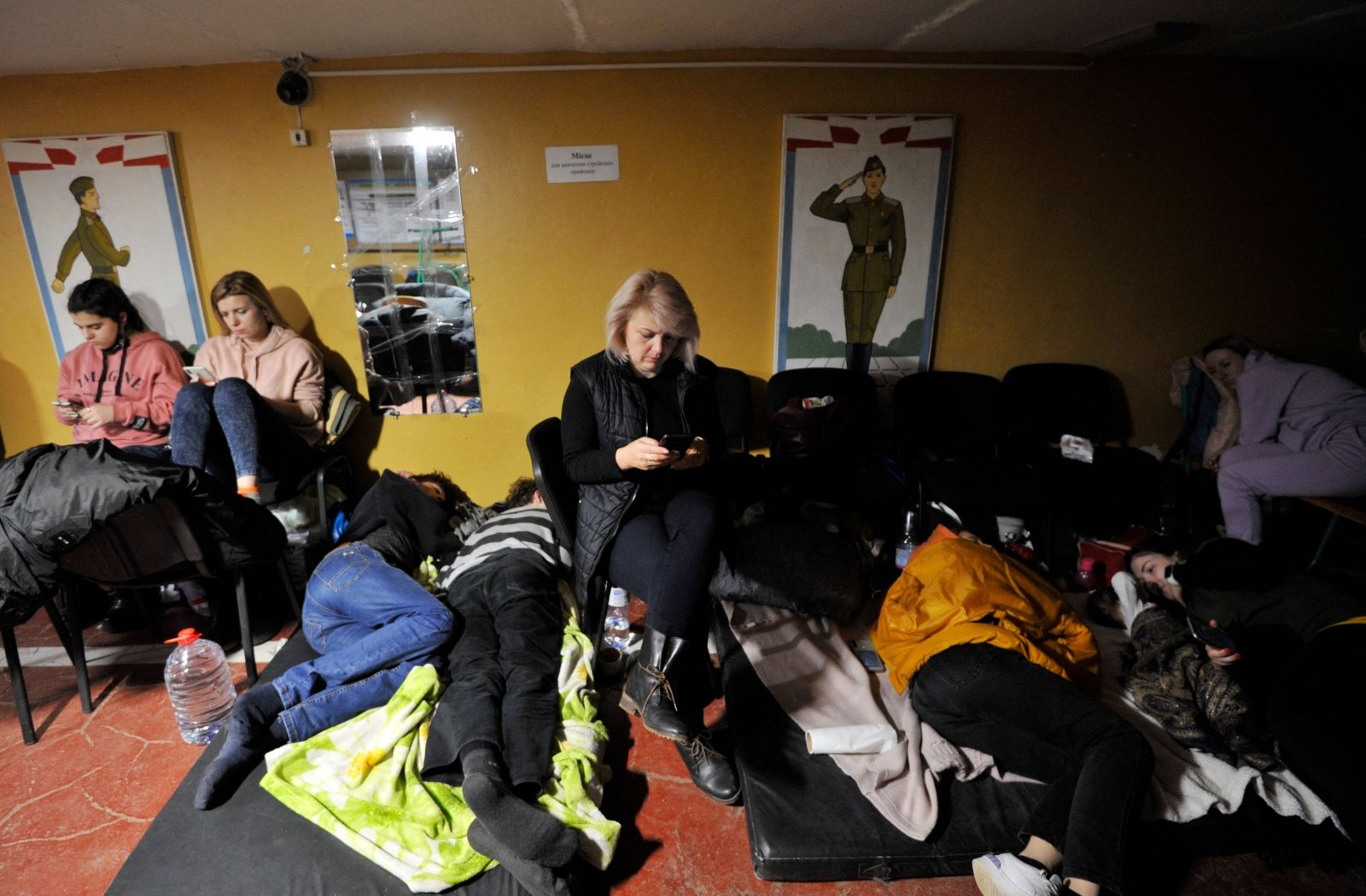 Kilkuset ukraińskich uchodźców spędziło noc na polskim dworcu kolejowym